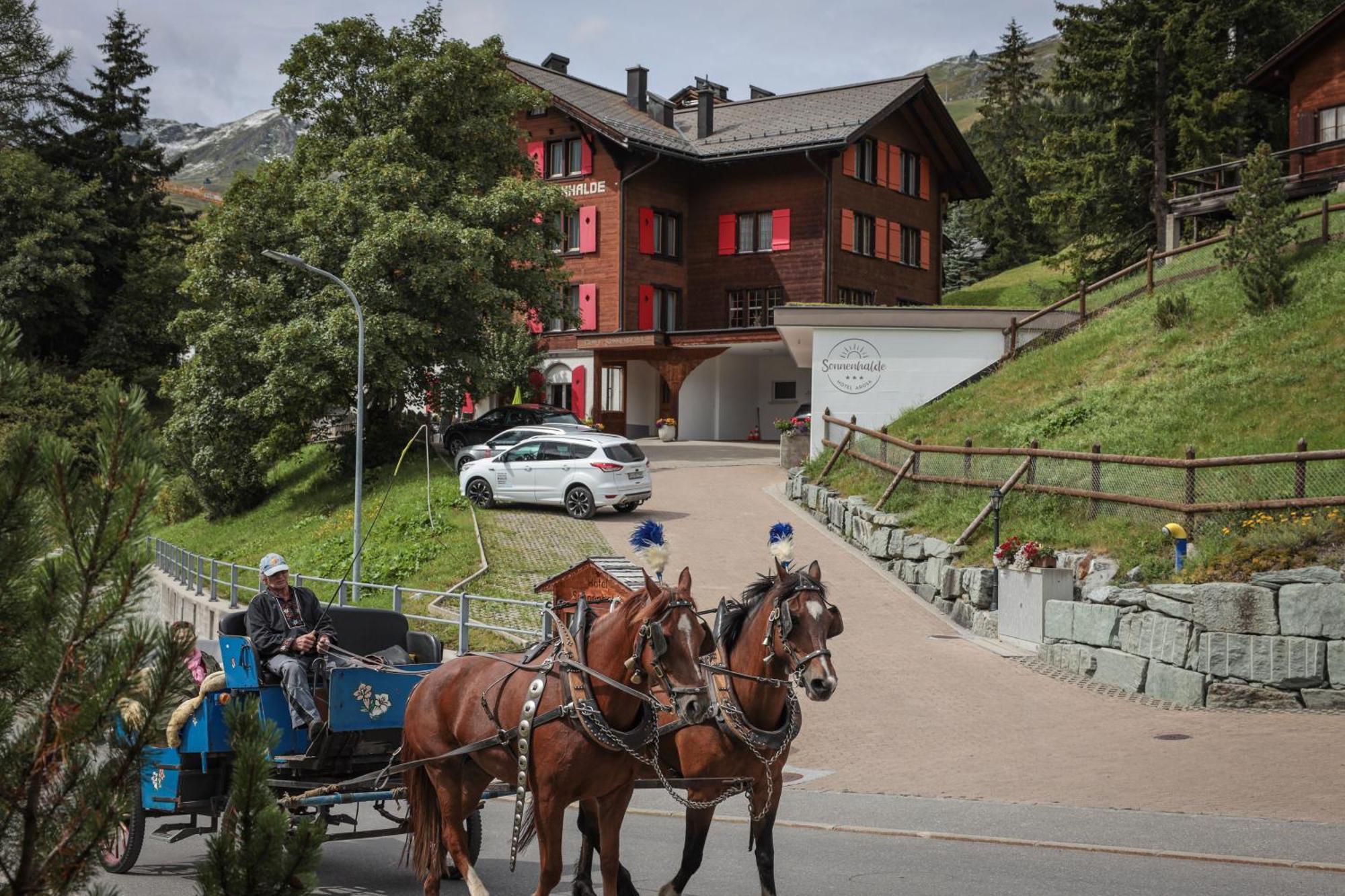 Hotel Sonnenhalde, 아로사 외부 사진